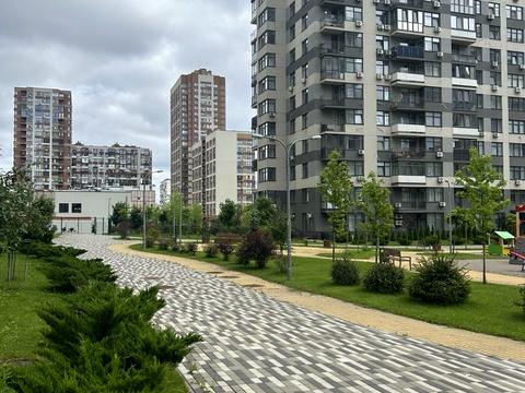 квартира по адресу Олександра Олеся ул., 4-А