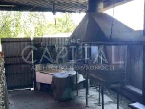 комерційна за адресою Тетіїв, Київська вул., 2д