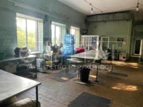 комерційна за адресою Тетіїв, Київська вул., 2д