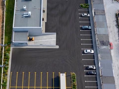 комерційна за адресою Магістральна вул., 5д