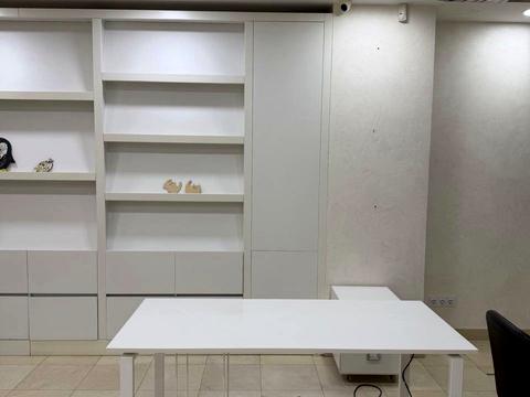 комерційна за адресою Отакара Яроша пров., 12а