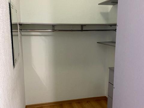 квартира за адресою Анни Ахматової вул., 31