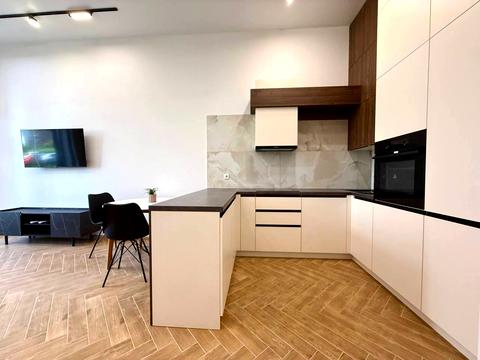 квартира за адресою Родини Крістерів вул., 14