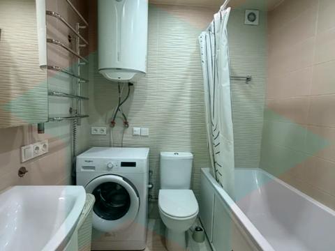 квартира по адресу Строителей ул., 14