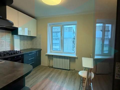 квартира по адресу Строителей ул., 14