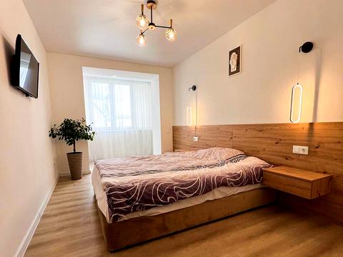 квартира за адресою Євгена Коновальця вул., 15