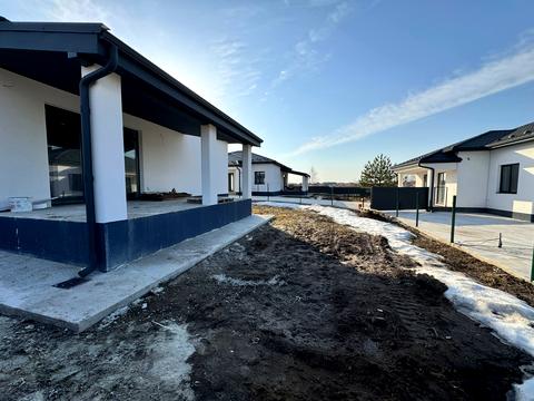 дом по адресу масив київський, 54