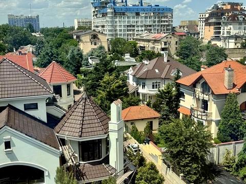квартира за адресою Андрія Гулого-Гуленка вул. (Віце-адмірала Азарова), 13