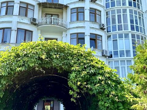 квартира за адресою Андрія Гулого-Гуленка вул. (Віце-адмірала Азарова), 13