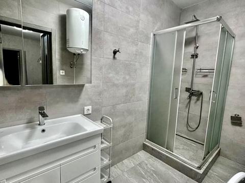 квартира по адресу Ревуцкого ул., 40-Б