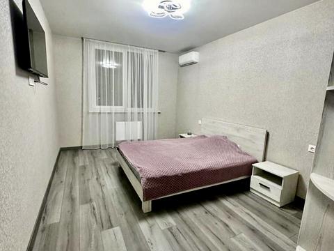 квартира по адресу Ревуцкого ул., 40-Б