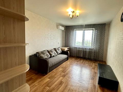 квартира за адресою Григорія Ващенка вул., 1