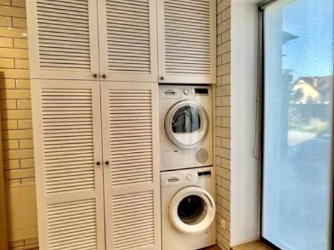будинок за адресою Абрикосова вул., 7