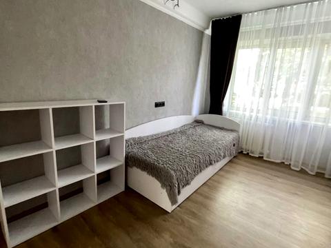 квартира за адресою Чорних Запорожців вул. (Петра Запорожця), 8-Б