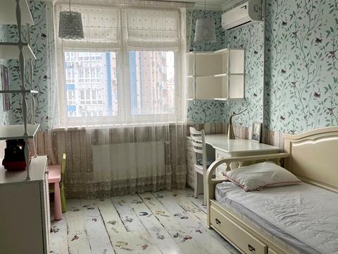 квартира за адресою Київ, Авіаконструктора Ігоря Сікорського вул. (Танкова), 1
