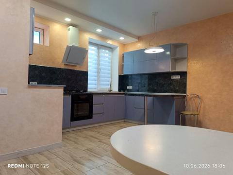 будинок за адресою Вишнева, 26