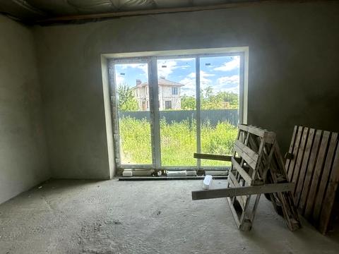 1867957386588417