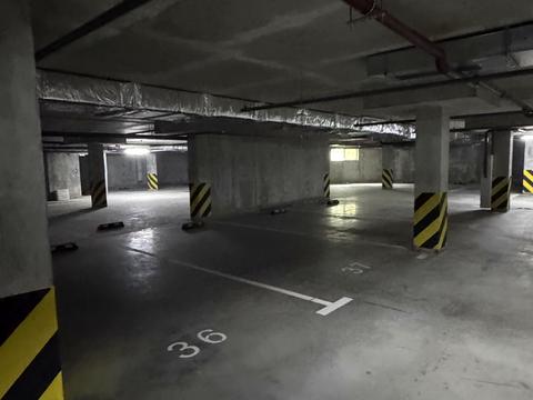 паркоместо по адресу Киев, Половецкая ул., 4