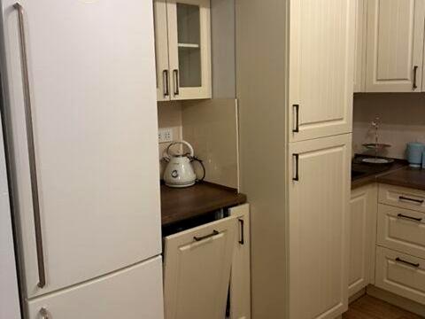 квартира за адресою Академіка Писаржевського вул., 8