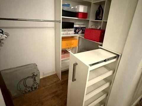 квартира за адресою Академіка Писаржевського вул., 8