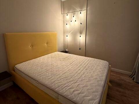 квартира за адресою Академіка Писаржевського вул., 8