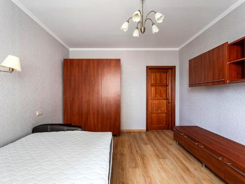 квартира за адресою Почайнинська вул., 25/49
