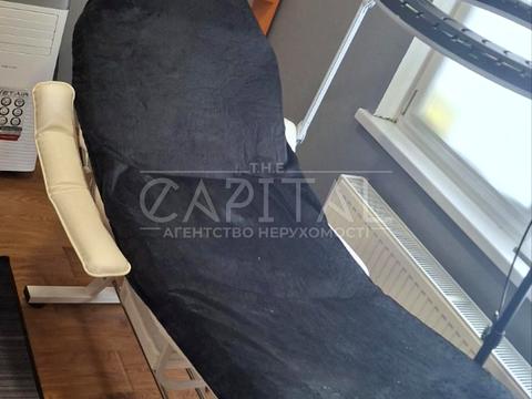 комерційна за адресою Київ, Балтійський пров., 5