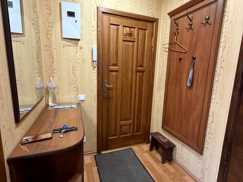 квартира за адресою Металургів просп., 27