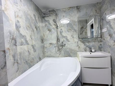 квартира за адресою Феодосійська вул., 8
