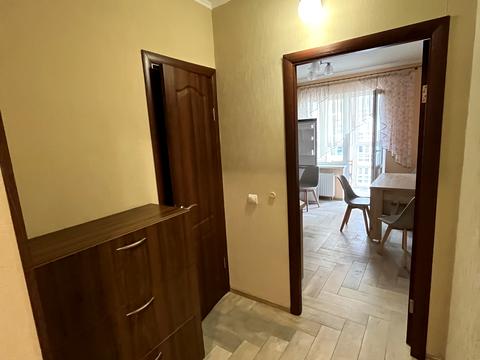 квартира за адресою Софії Русової вул., 5-Б