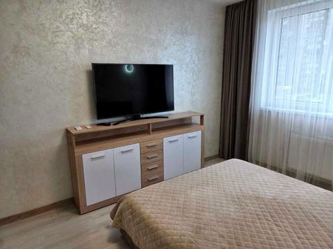 квартира по адресу Ревуцкого ул., 40-В