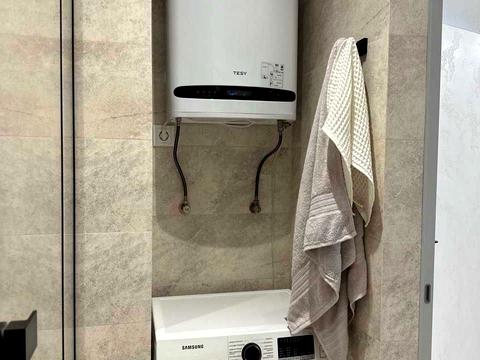 квартира по адресу Ревуцкого ул., 40-В