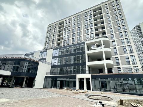 комерційна за адресою Залізнична вул., (Будинок 1)