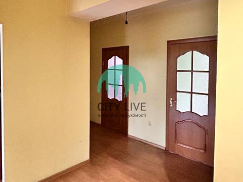 квартира за адресою Тролейбусна вул., 26