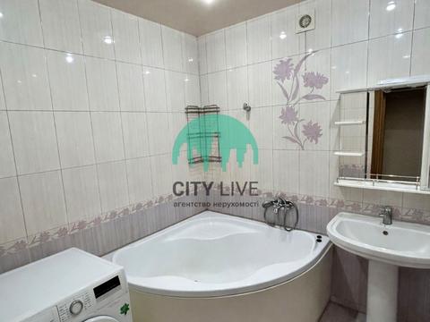 квартира за адресою Тролейбусна вул., 26