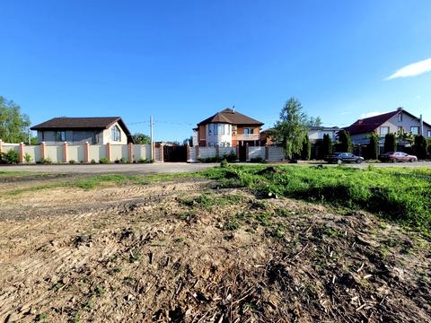 ділянка за адресою Жуляни КМ Счастя вул. Трояндова, 54