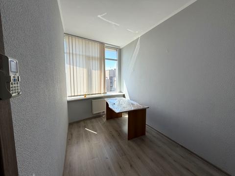 коммерческая по адресу Антоновича ул. (Горького), 103