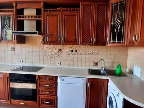 квартира за адресою Київ, Саперно-Слобідська вул., 10