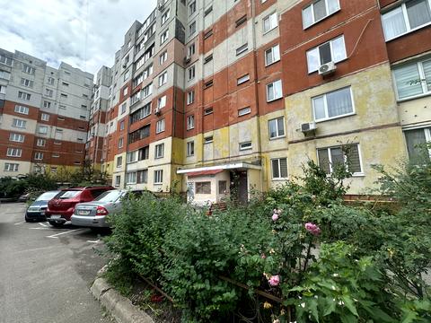квартира по адресу Червоной Калины просп. (Владимира Маяковского), 8