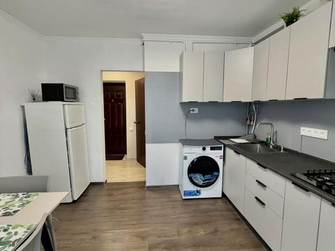 квартира за адресою Зарічанська вул., 9
