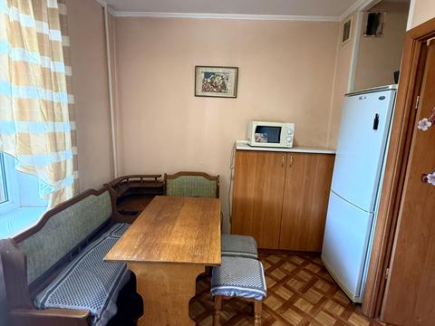 квартира за адресою Ревуцького вул., 17