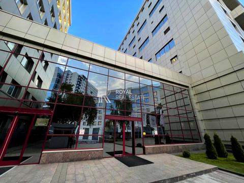 комерційна за адресою Володимирська вул., 101
