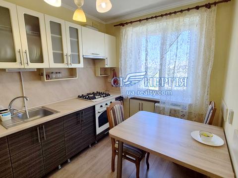 квартира по адресу Феодосийская ул., 4