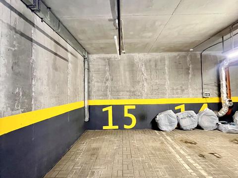 паркоместо по адресу Зеленая ул., 204-Г