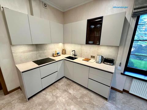 будинок за адресою Індустріальна