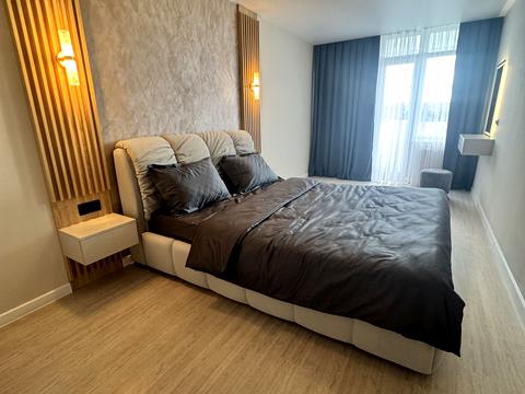 квартира за адресою Злуки просп., 7