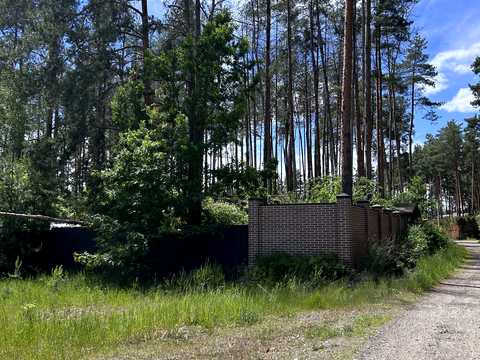 участок по адресу Михайлівська