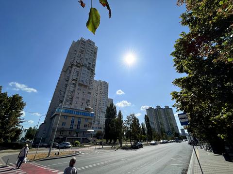 паркомісце за адресою Юрія Шумського вул., 1