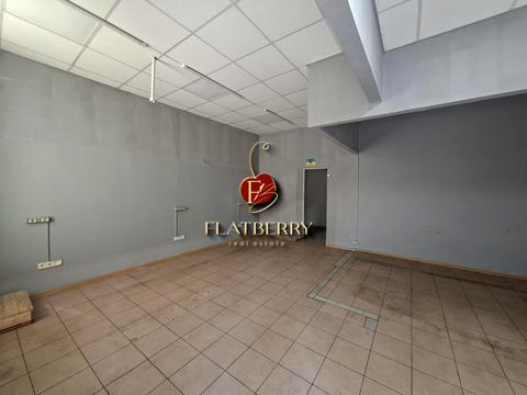 комерційна за адресою Миру просп., 12