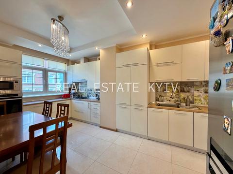 квартира за адресою Дмитра Луценка вул. (Крейсера "Аврора"), 12